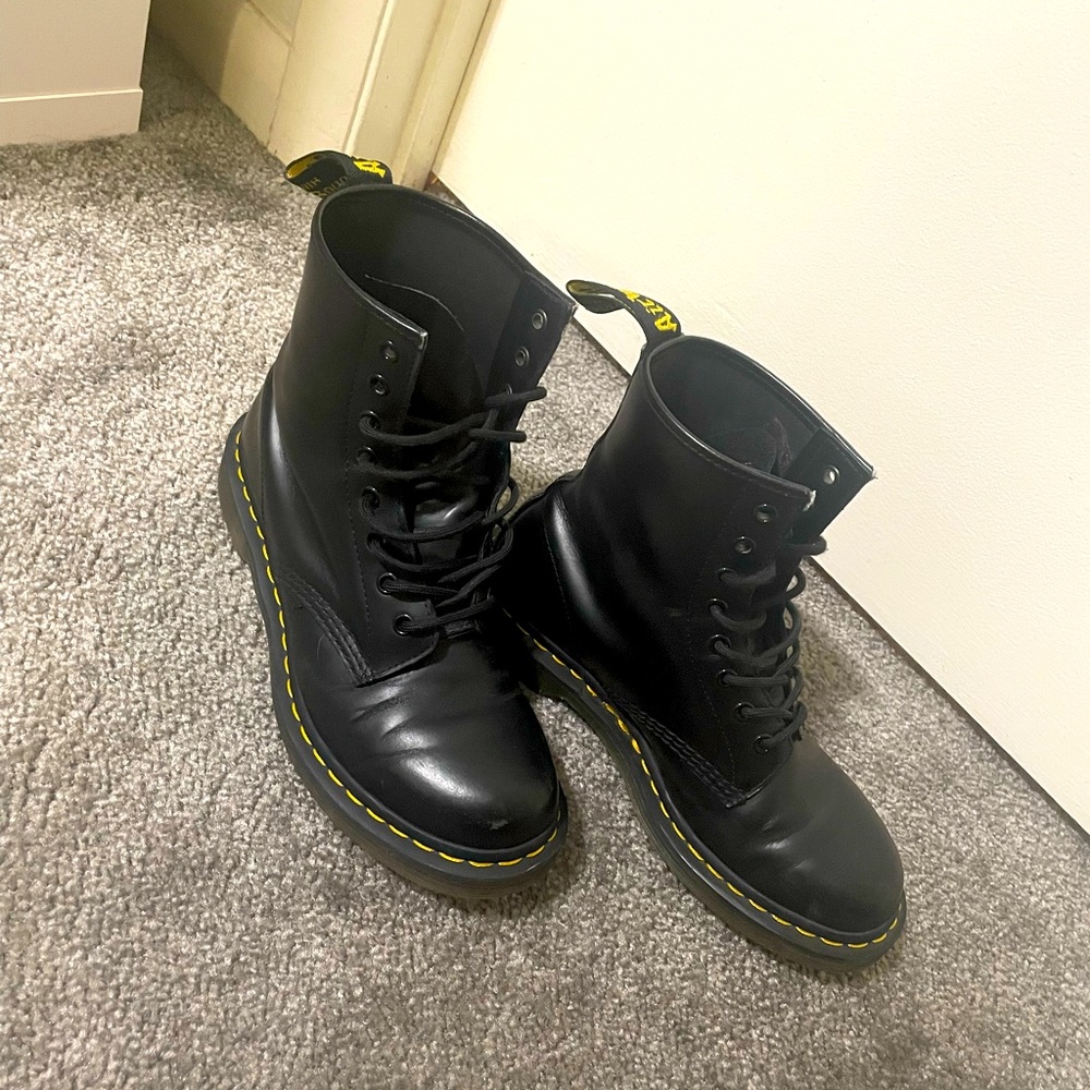 DR. MARTENS 1460 Black Smooth Leather Combat Boots Docs Doc Martens